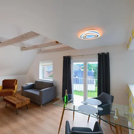 Apartment Lille Solskin Toenning